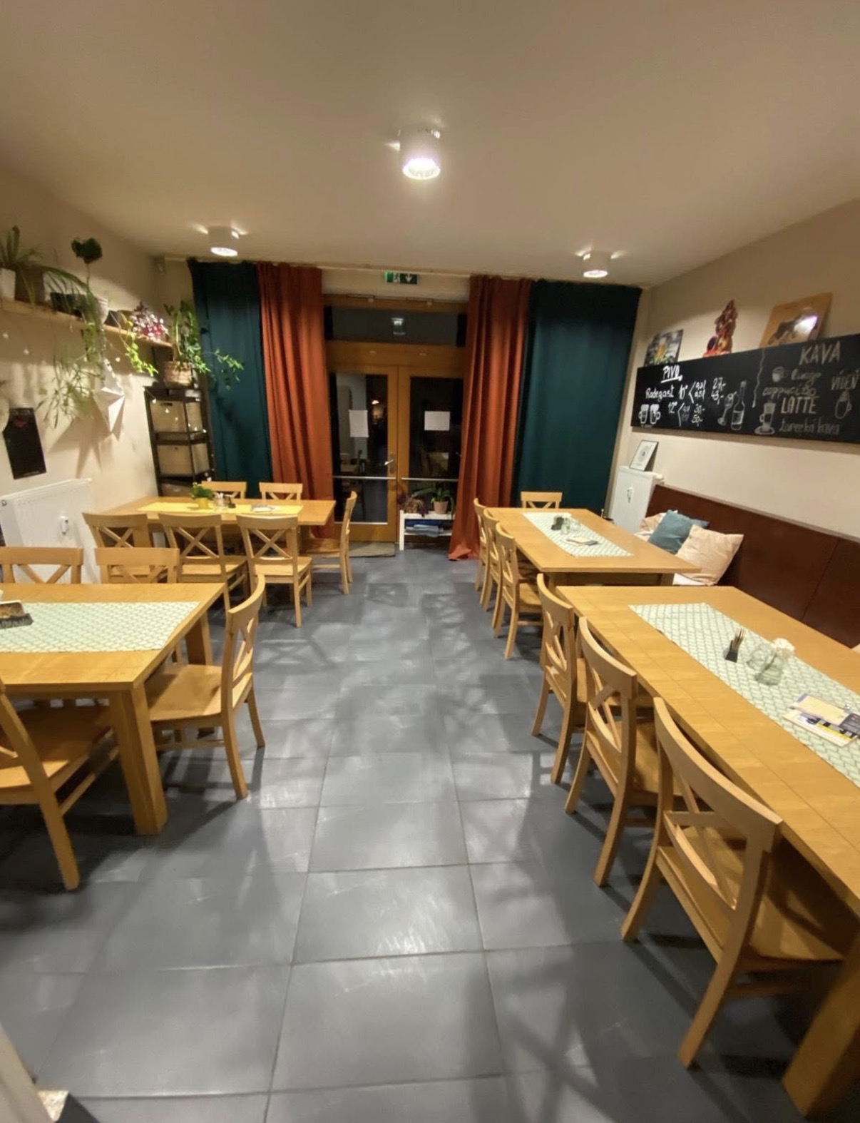 Interiér restaurace U Pernických
